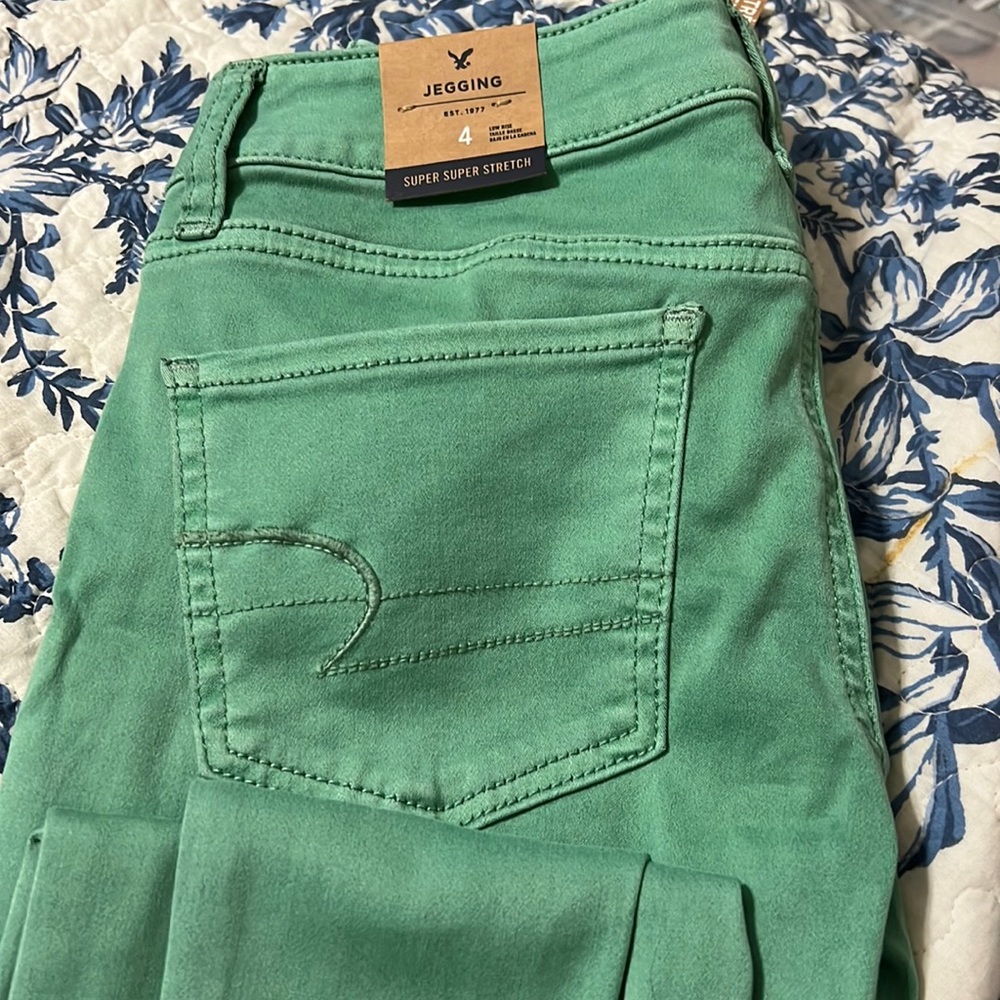 American Eagle Jeggings NWT super super stretch